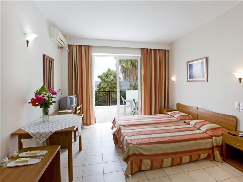 Cavo D' Oro Hotel Marmari  Exterior photo
