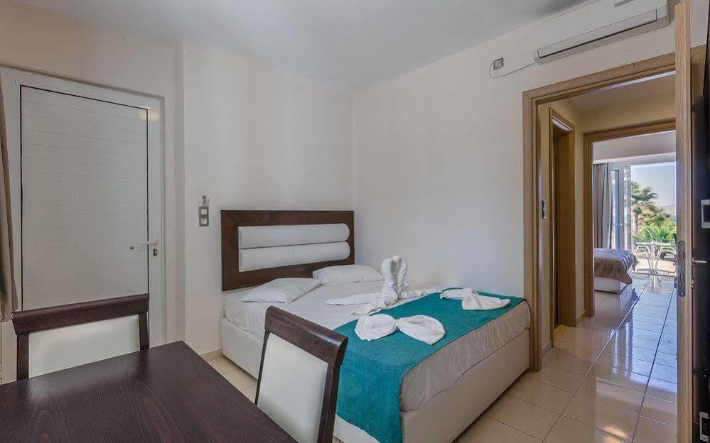 Cavo D' Oro Hotel Marmari  Exterior photo